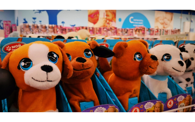 Giocattoli per bambini con Ai generativa cos gli smart toys raccolgono dati e sfidano la privacy