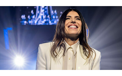 Giorgia ha i superpoteri da X Factor ai palazzetti senza batter ciglio Eravamo al concerto di Milano con Blanco e Irama in bilico tra grande talento e bei sogni