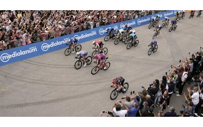 Giro d’Italia, chiodi a Treviso lungo il percorso della 18esima tappa per forare le ruote ai ciclisti. Sabotaggio sventato