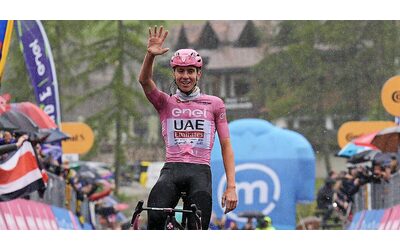 Giro d’Italia, incredibile Pogacar: stacca tutti anche sul Monte Pana, è...