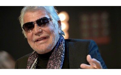 “Gli eredi non vogliono i suoi debiti”: il rebus dell’eredità di Roberto Cavalli. Ecco a quanto ammonta il patrimonio, tra lo yacht e la villa da 60 stanze