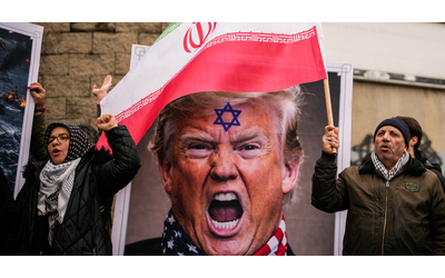 “Gli iraniani sono animali”: Trump parla come fa Israele con Gaza. Linguaggio apocalittico e de-umanizzazione del nemico per giustificare la guerra totale