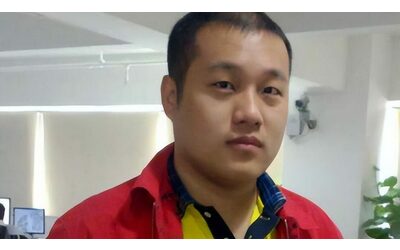 Ha oltre 300 figli in Cina e altri 100 in California ma potrebbero essere molti di pi Sono tutti maschi e non ne ha mai incontrato uno ecco il suo piano dietro le nascite l inchiesta del Wsj sul miliardario Xu Bo