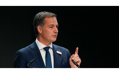 Hanno provato ad avvelenare il premier del Belgio De Croo: inviata al suo ufficio una lettera con stricnina. Impiegato in ospedale
