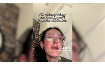 Ho passato ore su questo compito e il professore dice che AI lo sfogo virale di una studentessa