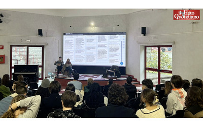 I ragazzi non sanno niente di sessualit a casa non ne parlano e a noi chiedono di tutto le Donne de Borgata che portano l educazione sessuoaffettiva nelle scuole