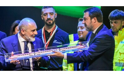 Il chiodo, il vento e ora l’ombra del sabotaggio: tutte le scuse di Salvini e Fs per giustificare tre mesi di guasti alla linea e ritardi dei treni