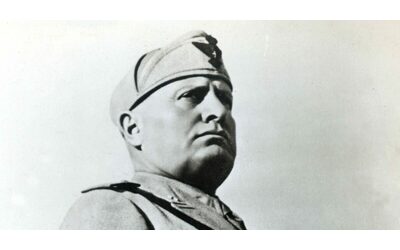 Il comune di Feltre ha revocato la cittadinanza onoraria a Mussolini: decisivo il voto di un consigliere di FdI