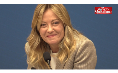 Il giornalista a Meloni L anno scorso auspicavo pi conferenze stampa La premier ironizza Ti andata male