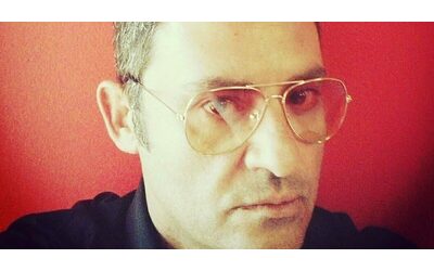 “Il giornalista di Dagospia Alberto Dandolo aggredito in casa, gli hanno gridato: ti devi fare i c…i tuoi”