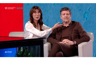 Il lapsus di Virginia Raffaele chiama De Luigi Fabio Fazio a Che tempo che fa L attore Ha bevuto un gin tonic anche lei