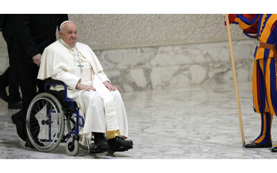 Il Papa a sorpresa nella Basilica di San Pietro: verifica dei restauri e visita alla tomba di San Pio X