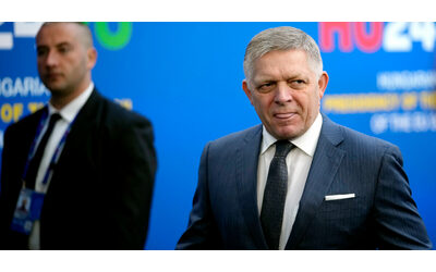 Il premier slovacco Robert Fico andrà a Mosca a maggio: dopo Orbán è il secondo leader Ue a recarsi in Russia dall’invasione dell’Ucraina