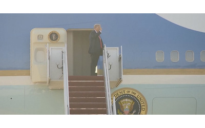 Il presidente Usa Trump partito verso l’Alaska per il summit con Putin