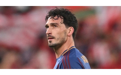 Il suo rosso condanna la Roma, Hummels è distrutto: “Ho deluso tutti, un errore orrendo”. E Ranieri non ha dubbi: “Ha perso tempo”