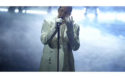 Il tributo di Achille Lauro mi ha fatto commuovere Quel brano per mio figlio racconta il dolore di tutti parla la mamma di Achille Barosi che cant Perdutamente al funerale del figlio morto a Crans Montana