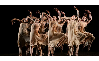 Il trittico Bausch/Béjart/Wheeldon chiude in trionfo il Festival di Caracalla 2025
