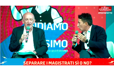 Il viceministro Sisto alla festa del Fatto, botta e risposta con Pipitone: “Falcone favorevole alla separazione delle carriere”. “E Gelli?”