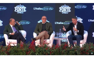 Il video dello show di Renzi ad Atreju Mi fate fare il ruolo di Bocchino da Gruber Poi litiga con Rampelli Calderoli e il pubblico