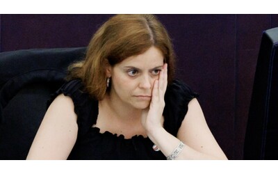 Ilaria Salis: “Revoca dell’immunità? Scenario terrificante”. E Orban segue Trump: “Antifa organizzazione terroristica”