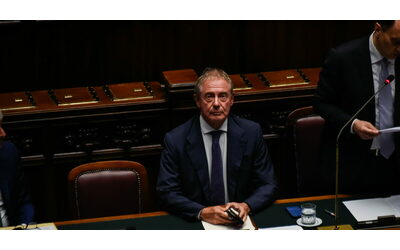 Ilva, dopo il no all’accordo Urso sfida il sindaco di Taranto: “Dovrà dare risposte, il 12...