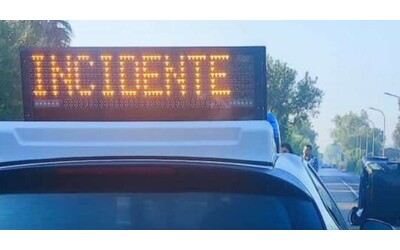 Imbocca l’autostrada in contromano: 70enne provoca incidente. Quattro morti e un ferito sulla Torino-Milano