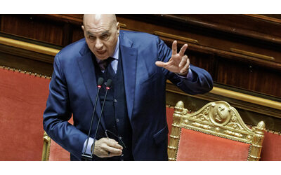 “In Russia i tuoi post sarebbero impossibili”. Botta e risposta tra Crosetto e il leghista Borghi