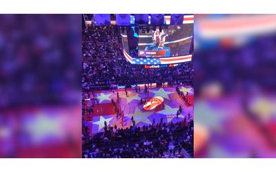 Inno Usa fischiato alla partita Nba in Canada: i “buu” dei tifosi dei Toronto Raptors dagli spalti – Video