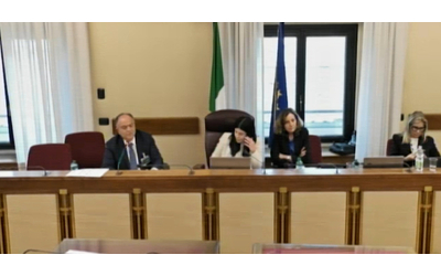 Intercettazioni, Gratteri smentisce Nordio: “Falso che siano un costo, lo Stato ci guadagna. A Napoli ho fatto sequestri per 600 milioni di euro”