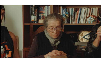 Io dico tutti i nomi della squadra della morte tanto ho 90 anni anche se mi vogliono ammazzare son pronta un ex suora mostra a Fedez un documento inedito sul Mostro di Firenze