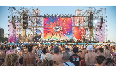 Jova Beach Party 2022 a Barletta: indagati per inquinamento ambientale un dirigente del Comune, l’amministratore della multiservizi locale e il progettista incaricato dall’organizzatore