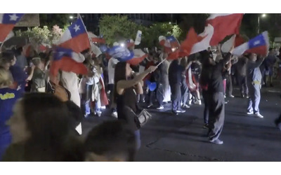 Kast il nuovo presidente del Cile i sostenitori del nuovo presidente in festa a Santiago