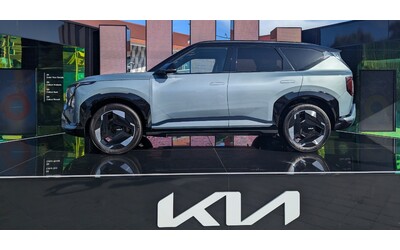 Kia EV5, il debutto agli Australian Open di sua maestà Sinner. Ecco com’è il nuovo suv coreano – FOTO