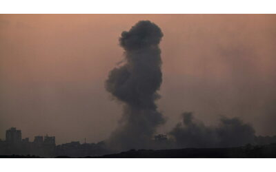 L’esercito israeliano entra a Gaza City, in corso l’operazione di terra. Il ministro Katz: “La città brucia, non torniamo indietro”