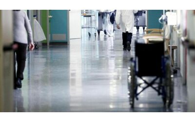 “L’ho decapitato io”: un uomo va in ospedale e tira fuori dallo zaino la testa della vittima avvolta nell’alluminio