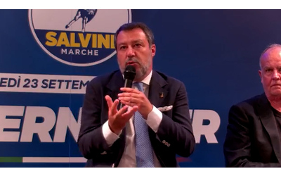 L’ultima di Salvini: “Io divisivo? Anche Berlusconi, Trump e Gesù Cristo lo sono”