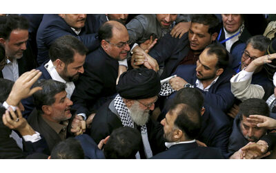 La Cia ha identificato la posizione di Khamenei E ha dato le informazioni a Israele I retroscena del raid che ha ucciso il leader iraniano