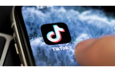 La Commissione europea TikTok crea dipendenza viola il Digital services act La piattaforma Privo di fondamento