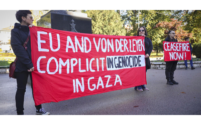 La Commissione Ue critica la Global Sumud Flotilla: “Non incoraggiamo flottiglie, possono aggravare le cose”