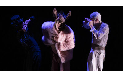 La crisi del patriarcato senza più certezze e la ribellione dei giovani: il nuovo Sogno di una notte di mezza estate di Shakespeare al Teatro Studio Melato