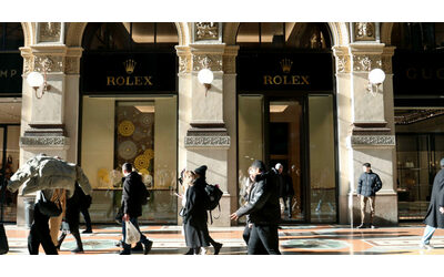 La Lega ammette: servono correttivi alla flat tax per i super ricchi. “Garantiscano un livello minimo di investimenti”