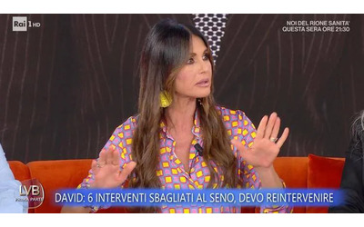 La protesi al seno  si     rigirata e sta uscendo dallo sterno  sono disperata  La situazione    disastrosa  dovr   essere operata  per  l   ottava volta     il calvario di Arianna David