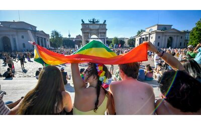 La Regione Lombardia nega (ancora) il patrocinio al Pride di Milano. Sala: “Occasione persa per riconoscere i diritti umani”