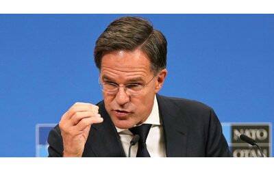 La Russia avanza fino a 10km al giorno in Ucraina. Ma Rutte (Nato) spinge la guerra: “A Kiev servono armi, non consigli sulla pace”