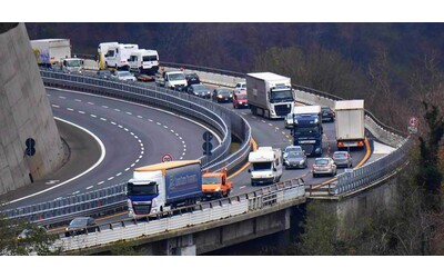 La situazione della viabilità ligure è insopportabile: servono provvedimenti drastici e decisivi