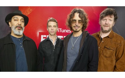 La storia dei Soundgarden ‘senza specchi in camerino’. Una biografia che dimentica la vanità