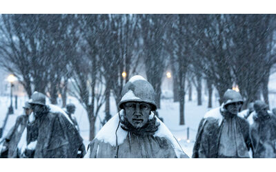 La tempesta artica sferza gli Stati Uniti 30 vittime e migliaia di voli cancellati