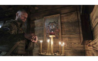 La tregua fragile nella Pasqua ucraina: da Kiev e Mosca accuse reciproche di violazioni. Lunedì riprende la guerra