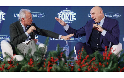 Le condizioni di pace si costruiscono anche con la Russia cos ha detto Crosetto intervistato da Travaglio alla festa di Atreju