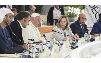 Le parole dei leader politici per Papa Francesco suonano falsissime: ai funerali sarà una fiera dell’ipocrisia